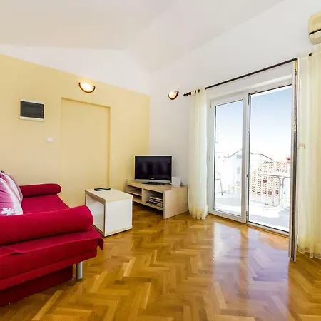 Apartment Apartmants *