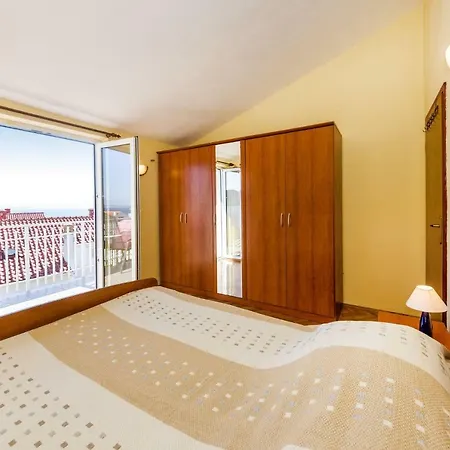 Apartmants *